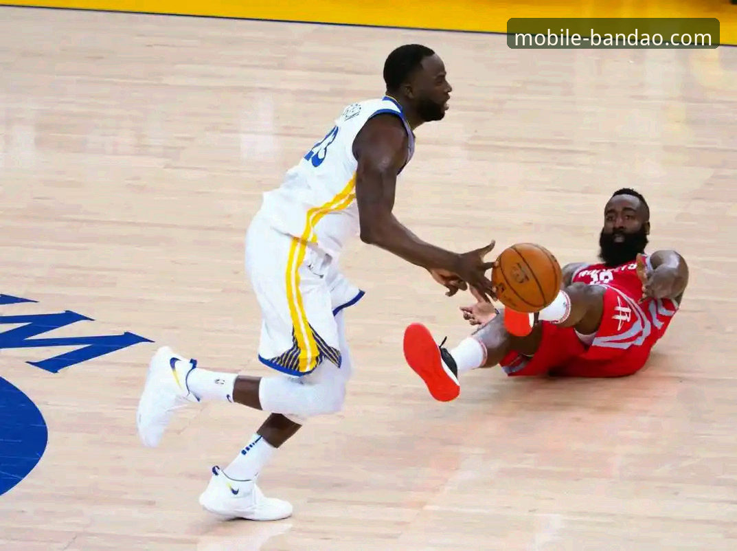 深度解析火箭大胜尼克斯：一场流畅的攻防教学与移动观赛体验